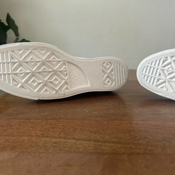 Converse Chuck Taylor All Star Platform White Leather High-Tops NWOT - Picture 7 of 16